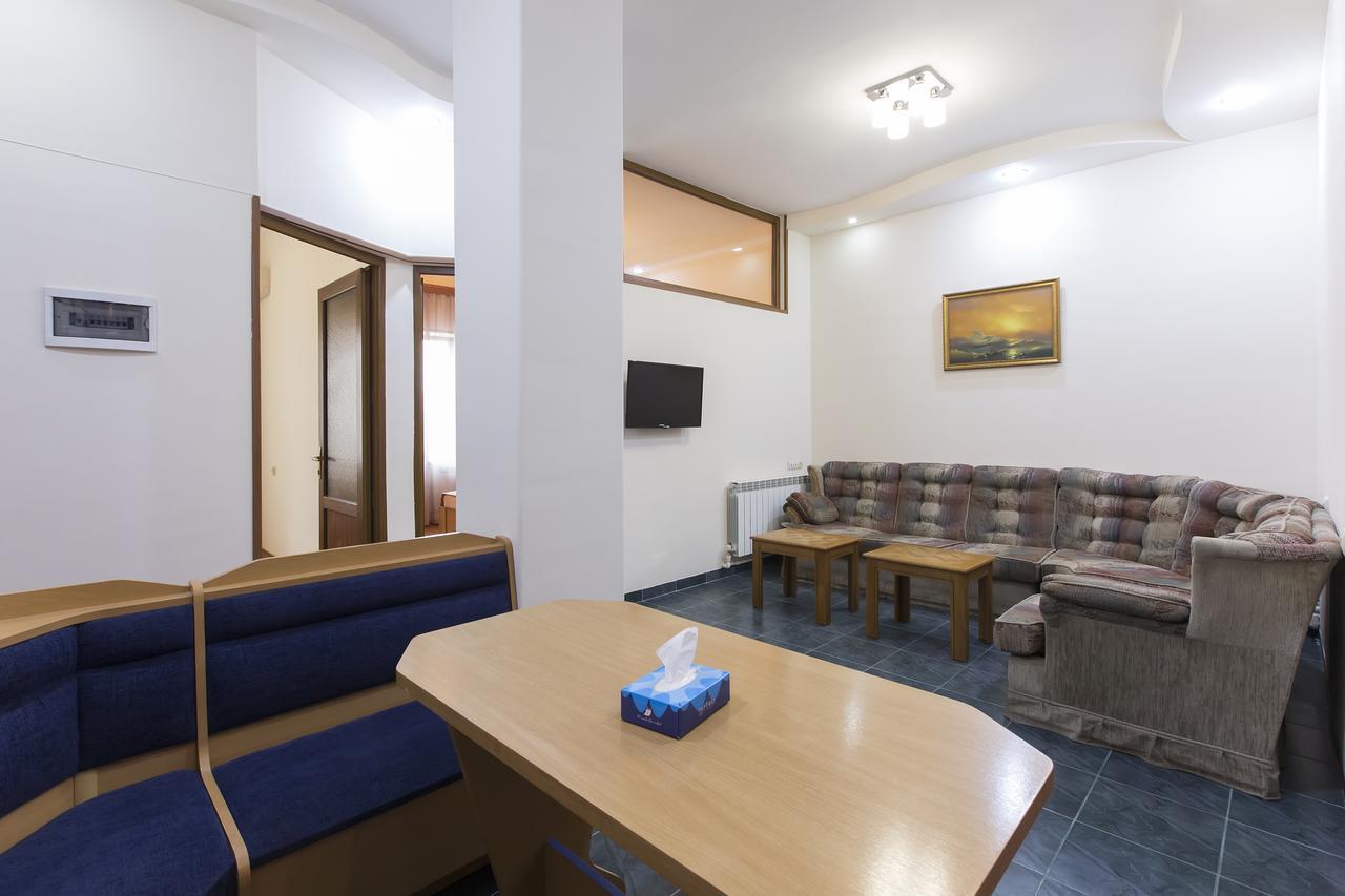 Umba Apartment N1 - 2 Bedrooms Yerevan Exterior photo